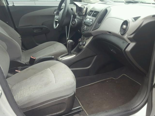 1G1JA5SH5C4114017 - 2012 CHEVROLET SONIC LS 银色 照片 5