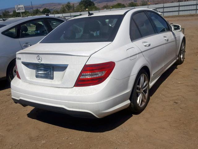 WDDGF4HB9DA822490 - 2013 MERCEDES-BENZ C 250 WHITE photo 4