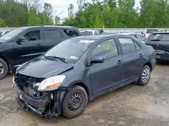 JTDBT4K37A4067848 - 2010 TOYOTA YARIS GRAY photo 2