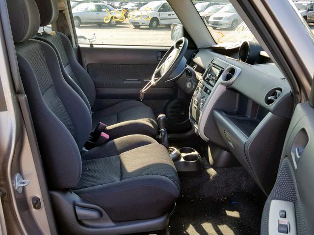 JTLKT334364049702 - 2006 TOYOTA SCION XB ვერცხლისფერი ფოტო 5