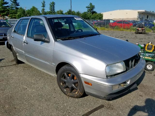 3VWRB81H1WM279921 - 1998 VOLKSWAGEN JETTA GL SILVER photo 1