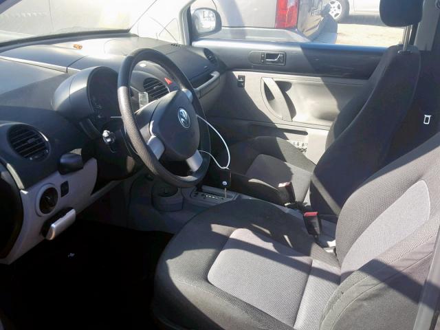 3VWBK31C84M407299 - 2004 VOLKSWAGEN NEW BEETLE ნაცრისფერი ფოტო 5