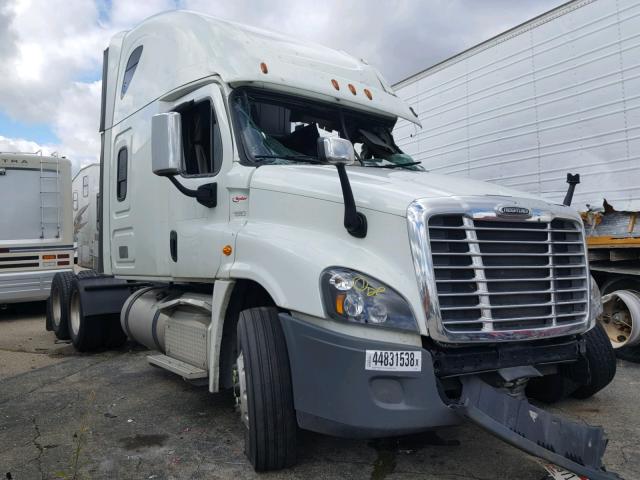 3AKJGLDR3HSJA5600 - 2017 FREIGHTLINER CASCADIA 1 WHITE photo 1