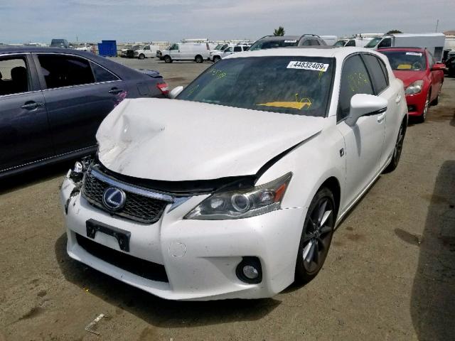 JTHKD5BH9C2122005 - 2012 LEXUS CT 200 WHITE photo 2