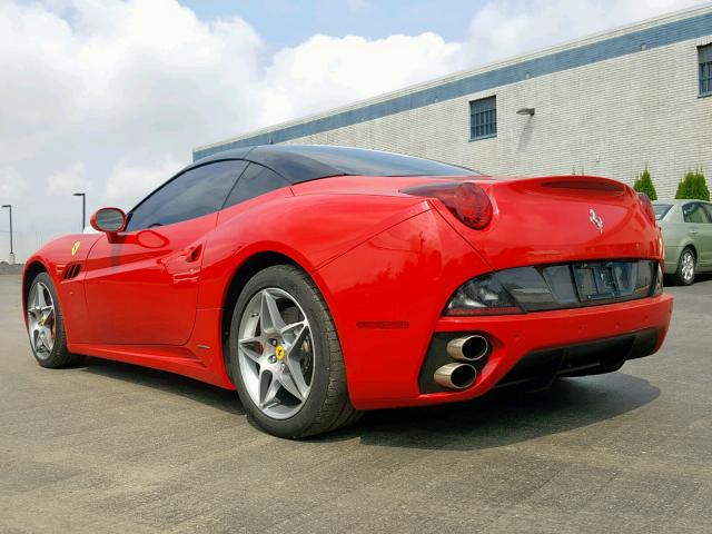 ZFF65TJAXD0190871 - 2013 FERRARI CALIFORNIA RED photo 3