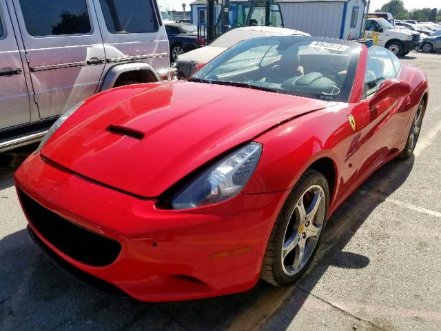 ZFF65LJA8C0182914 - 2012 FERRARI CALIFORNIA RED photo 2