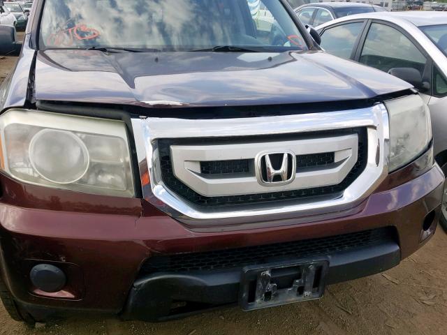 5FNYF4H28AB008025 - 2010 HONDA PILOT LX MAROON photo 9