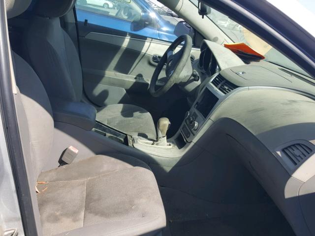 1G1ZB5E16BF309562 - 2011 CHEVROLET MALIBU LS SILVER photo 5