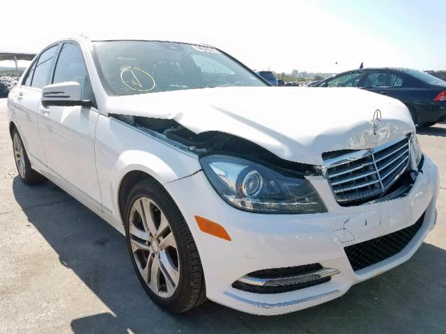 WDDGF4HB7EA920385 - 2014 MERCEDES-BENZ C 250 WHITE photo 1