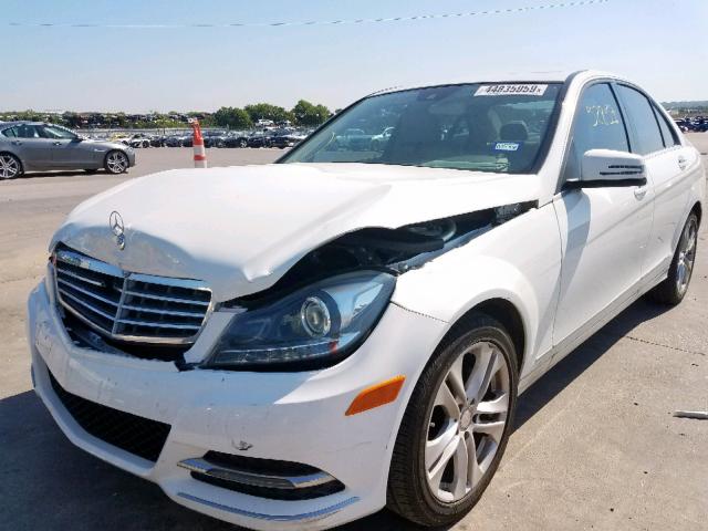 WDDGF4HB7EA920385 - 2014 MERCEDES-BENZ C 250 WHITE photo 2