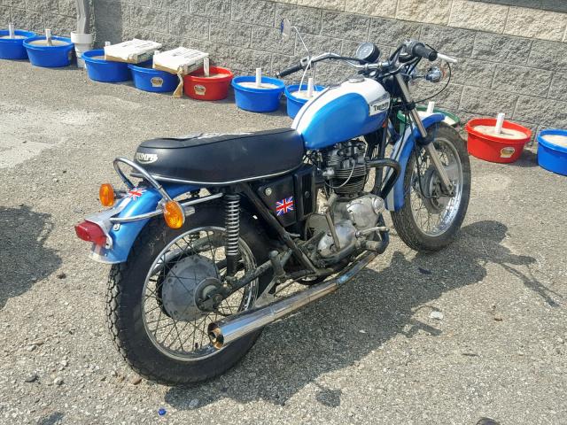 TP6RVEG57210 - 1973 TRIUMPH CAR BONNEVILLE BLUE photo 4