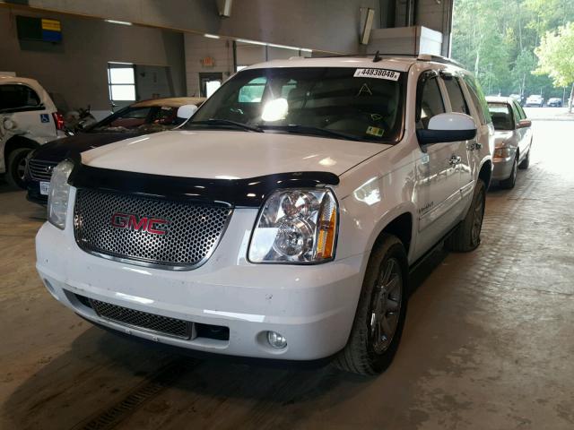 1GKFK63877J322426 - 2007 GMC YUKON DENA WHITE photo 2