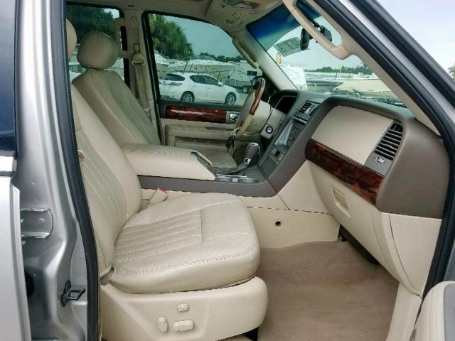 5LMFU27R64LJ03533 - 2004 LINCOLN NAVIGATOR ვერცხლისფერი ფოტო 5