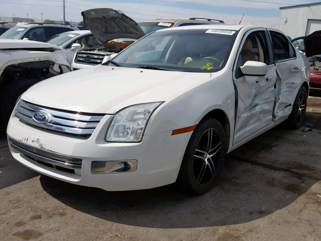 3FAHP021X8R129840 - 2008 FORD FUSION SEL WHITE photo 2