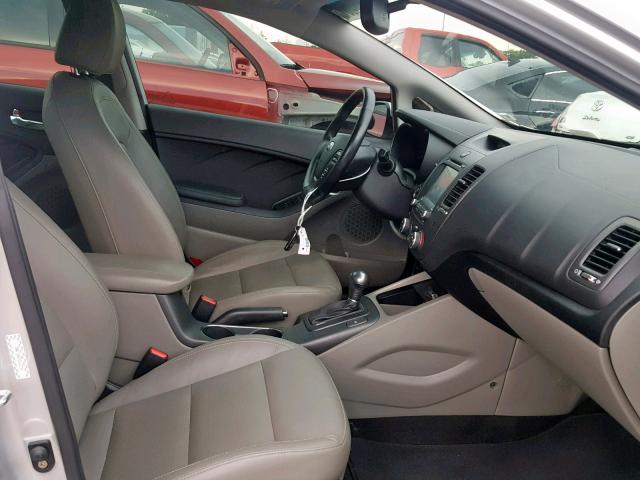 KNAFZ4A87G5552214 - 2016 KIA FORTE EX SILVER photo 5