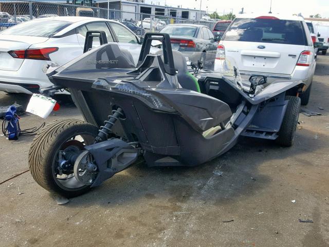57XAASFAXG5111866 - 2016 POLARIS SLINGSHOT BLACK photo 4
