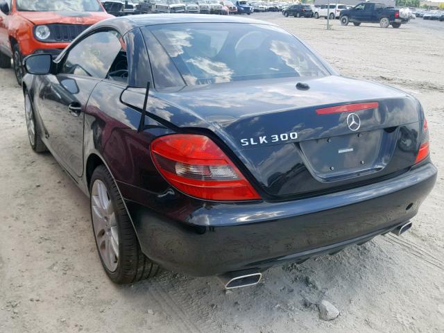 WDBWK54F09F210882 - 2009 MERCEDES-BENZ SLK 300 BLACK photo 3