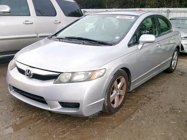 2HGFA1F65AH313181 - 2010 HONDA CIVIC LX-S ვერცხლისფერი ფოტო 2