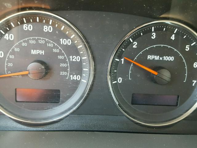 1J8HG48PX7C538830 - 2007 JEEP COMMANDER SILVER photo 8