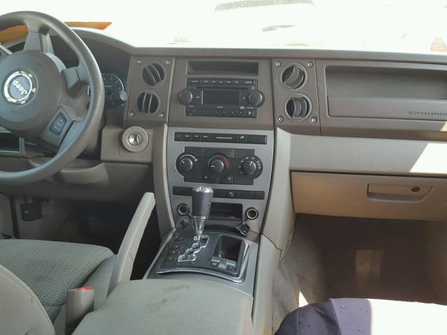 1J8HG48PX7C538830 - 2007 JEEP COMMANDER SILVER photo 9