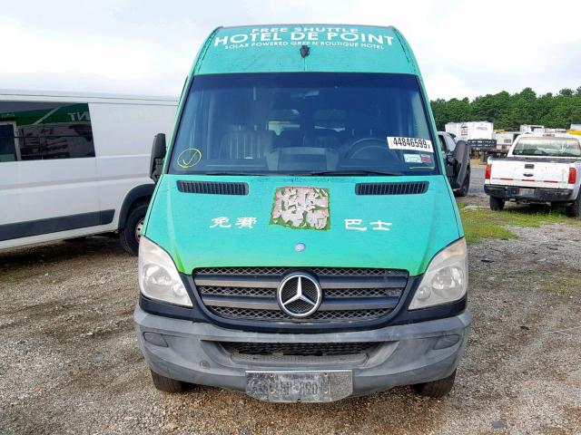 WDAPF4CC7B5610187 - 2011 MERCEDES-BENZ SPRINTER 3 BLACK photo 9