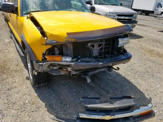 1GCDT13X33K128913 - 2003 CHEVROLET S TRUCK S1 YELLOW photo 9