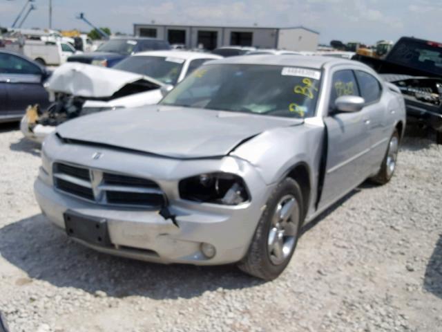 2B3CA3CV8AH202411 - 2010 DODGE CHARGER SX SILVER photo 2