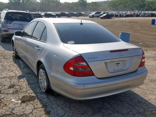 WDBUF65J43X111424 - 2003 MERCEDES-BENZ E 320 SILVER photo 3