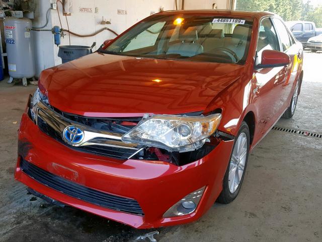 4T1BD1FKXCU014217 - 2012 TOYOTA CAMRY HYBR RED photo 2