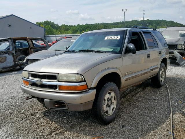 1GNDT13X03K173542 - 2003 CHEVROLET BLAZER TAN photo 2