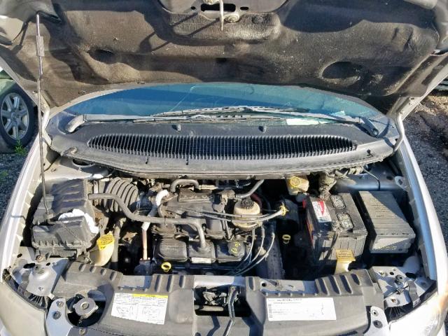 2C4GP44R05R178367 - 2005 CHRYSLER TOWN & COU SILVER photo 7