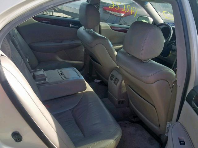 JTHBF30G920060835 - 2002 LEXUS ES 300 SILVER photo 6