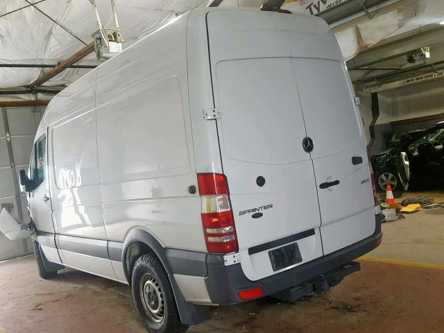 WD3PE7CD5HP545146 - 2017 MERCEDES-BENZ SPRINTER 2 WHITE photo 3