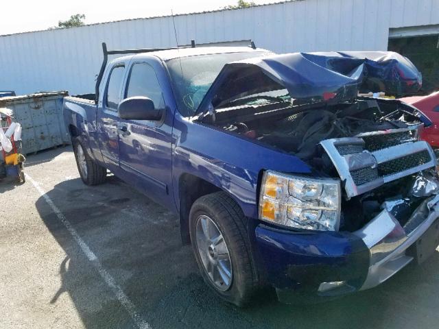 1GCRCSE0XDZ211758 - 2013 CHEVROLET SILVERADO BLUE photo 1