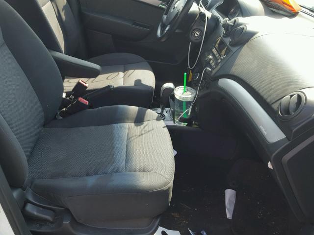 KL1TD5DEXBB217056 - 2011 CHEVROLET AVEO LS WHITE photo 5