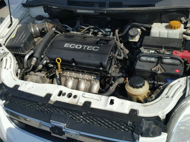 KL1TD5DEXBB217056 - 2011 CHEVROLET AVEO LS WHITE photo 9