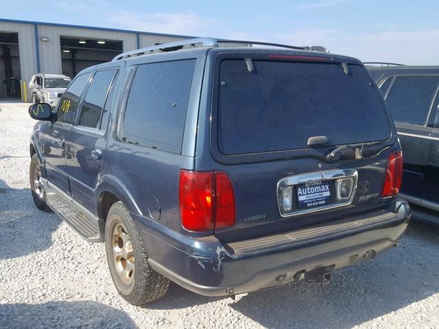 5LMFU28A2YLJ19176 - 2000 LINCOLN NAVIGATOR BLUE photo 3