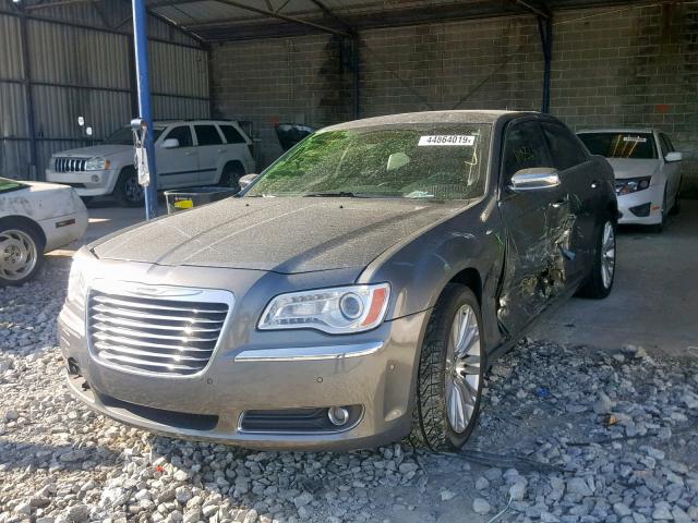 2C3CA5CG6BH582642 - 2011 CHRYSLER 300 LIMITE GRAY photo 2