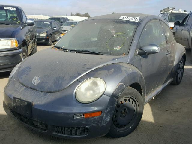 3VWRW31C96M414493 - 2006 VOLKSWAGEN NEW BEETLE CHARCOAL photo 2