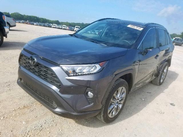 2T3C1RFV7KC008372 - 2019 TOYOTA RAV4 XLE P GRAY photo 2