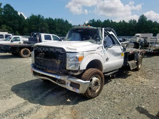 1FDUF5HT7FEA78326 - 2015 FORD F550 SUPER WHITE photo 2