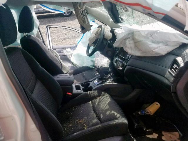 JN8AT2MT4KW251636 - 2019 NISSAN ROGUE S WHITE photo 5