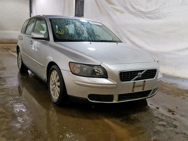 YV1MW382852045779 - 2005 VOLVO V50 2.4I SILVER photo 1