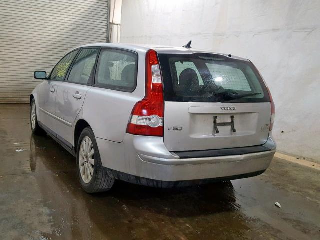 YV1MW382852045779 - 2005 VOLVO V50 2.4I SILVER photo 3