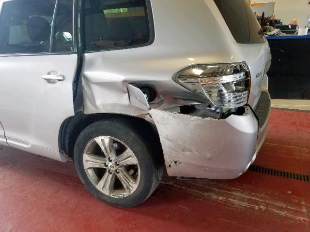 JTEES43A992116192 - 2009 TOYOTA HIGHLANDER SILVER photo 9