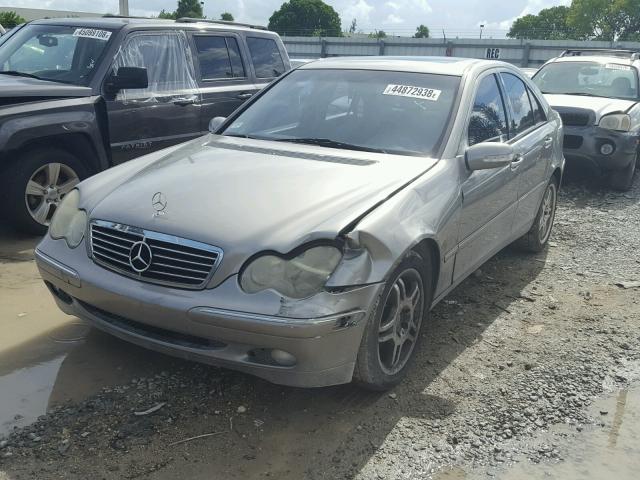 WDBRF61J93A451862 - 2003 MERCEDES-BENZ C 240 SILVER photo 2