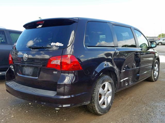 2V4RW3D16AR295189 - 2010 VOLKSWAGEN ROUTAN SE BROWN photo 4