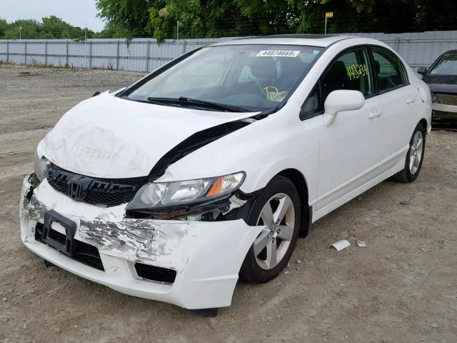 2HGFA16609H103079 - 2009 HONDA CIVIC LX-S أبيض صورة 2