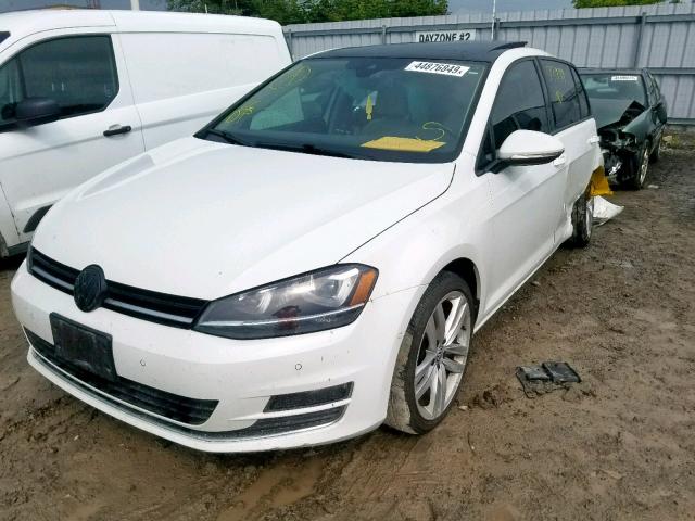 3VW217AU4HM006924 - 2017 VOLKSWAGEN GOLF S WHITE photo 2