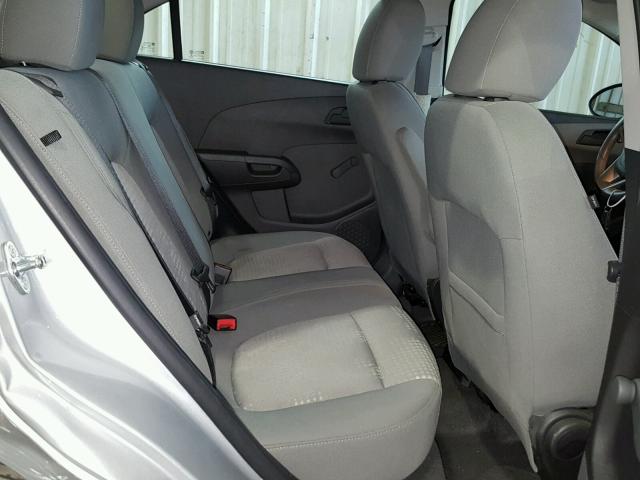 1G1JA5SH8G4140780 - 2016 CHEVROLET SONIC LS 银色 照片 6